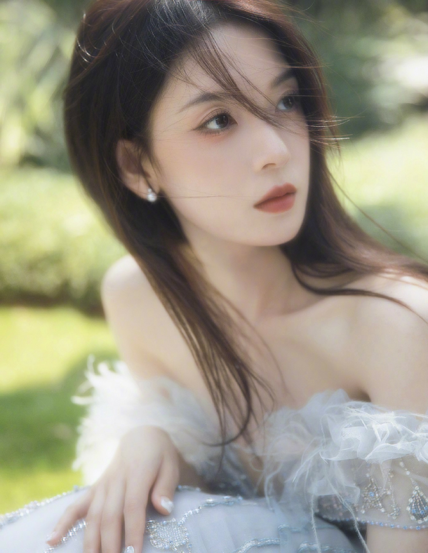 春日森系露肩仙裙氛围感写真