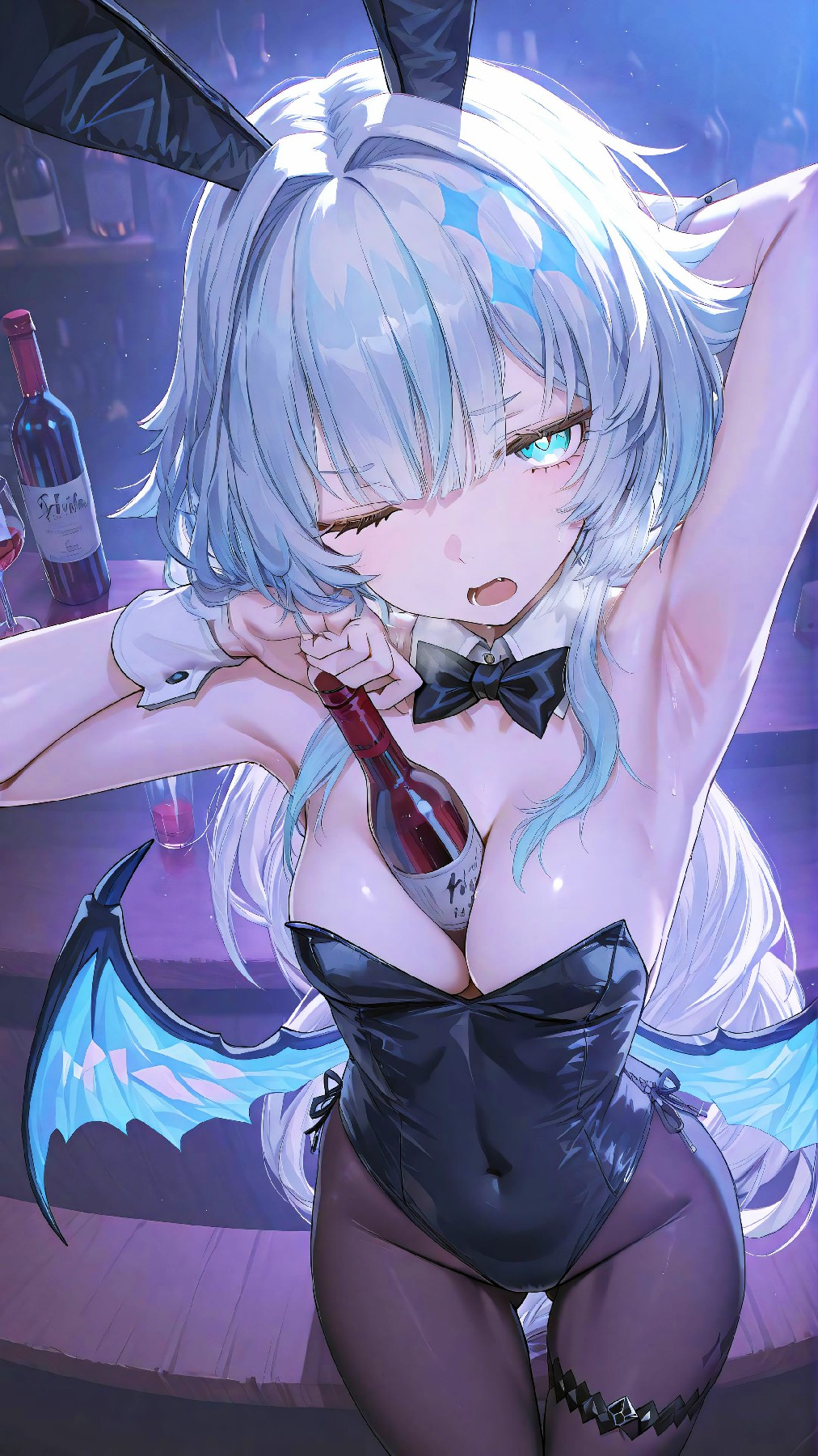 冰蓝短发兔耳少女,酒吧微醺撩人氛围感拉满