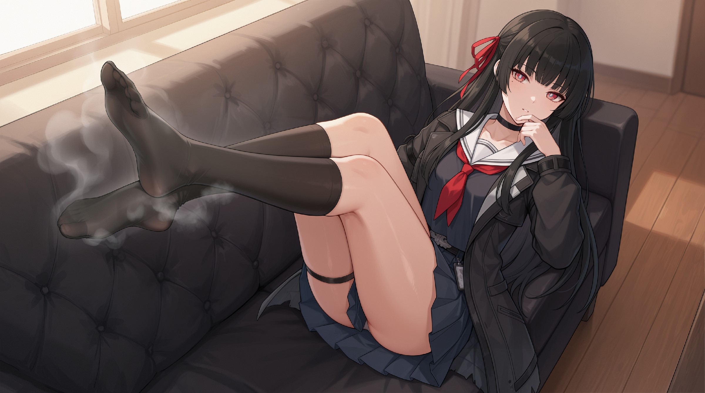 美少女惬意沙发放松瞬间