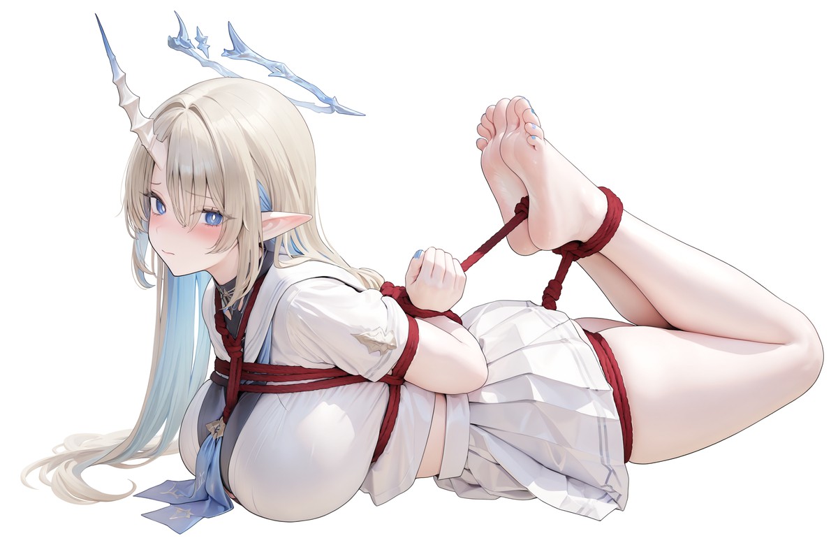 奇幻风格的束缚系动漫角色形象