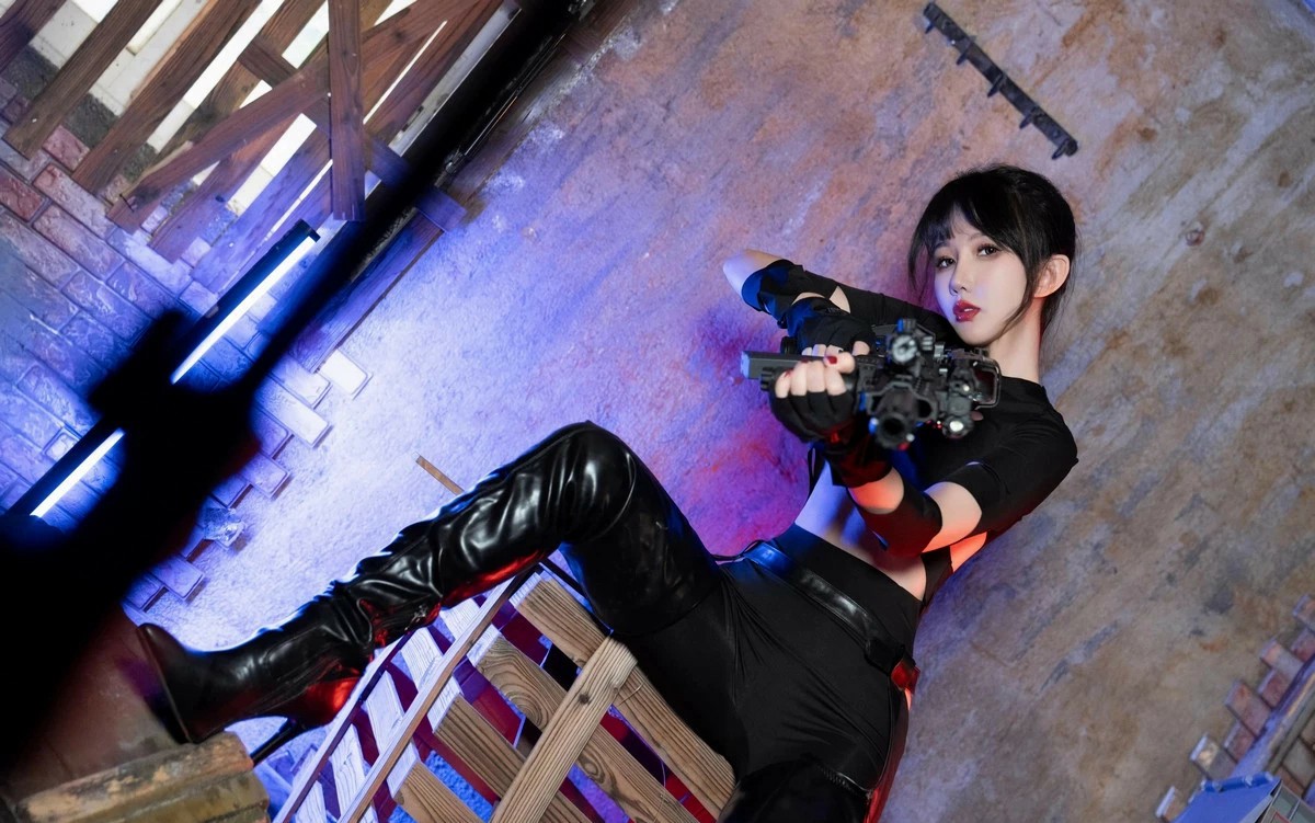 酷飒枪系女孩的魅力瞬间