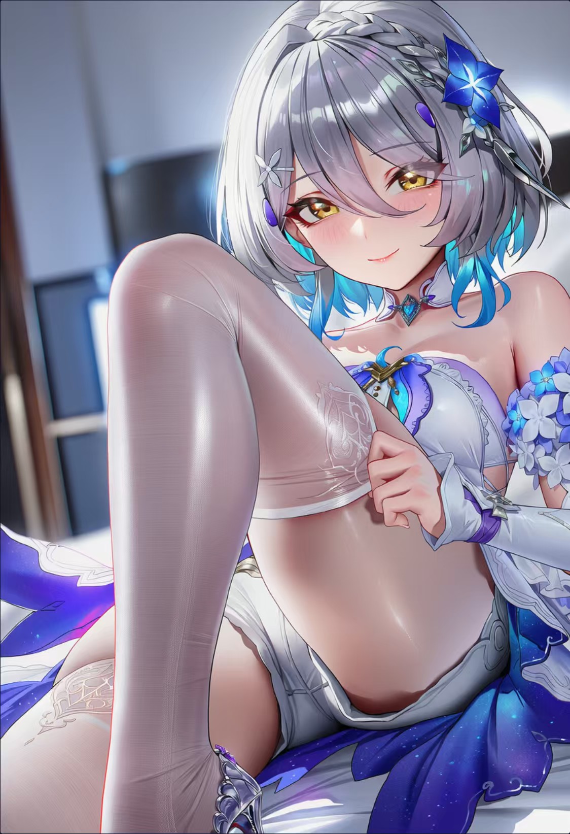 银发蓝瞳二次元美少女的华丽性感造型