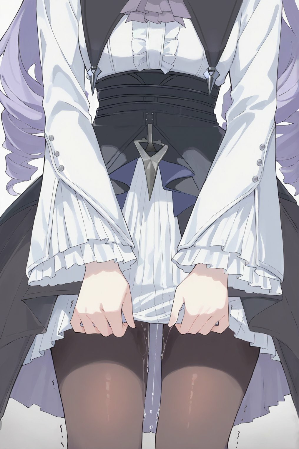 暗黑洛丽塔裙装的精致拉扯瞬间