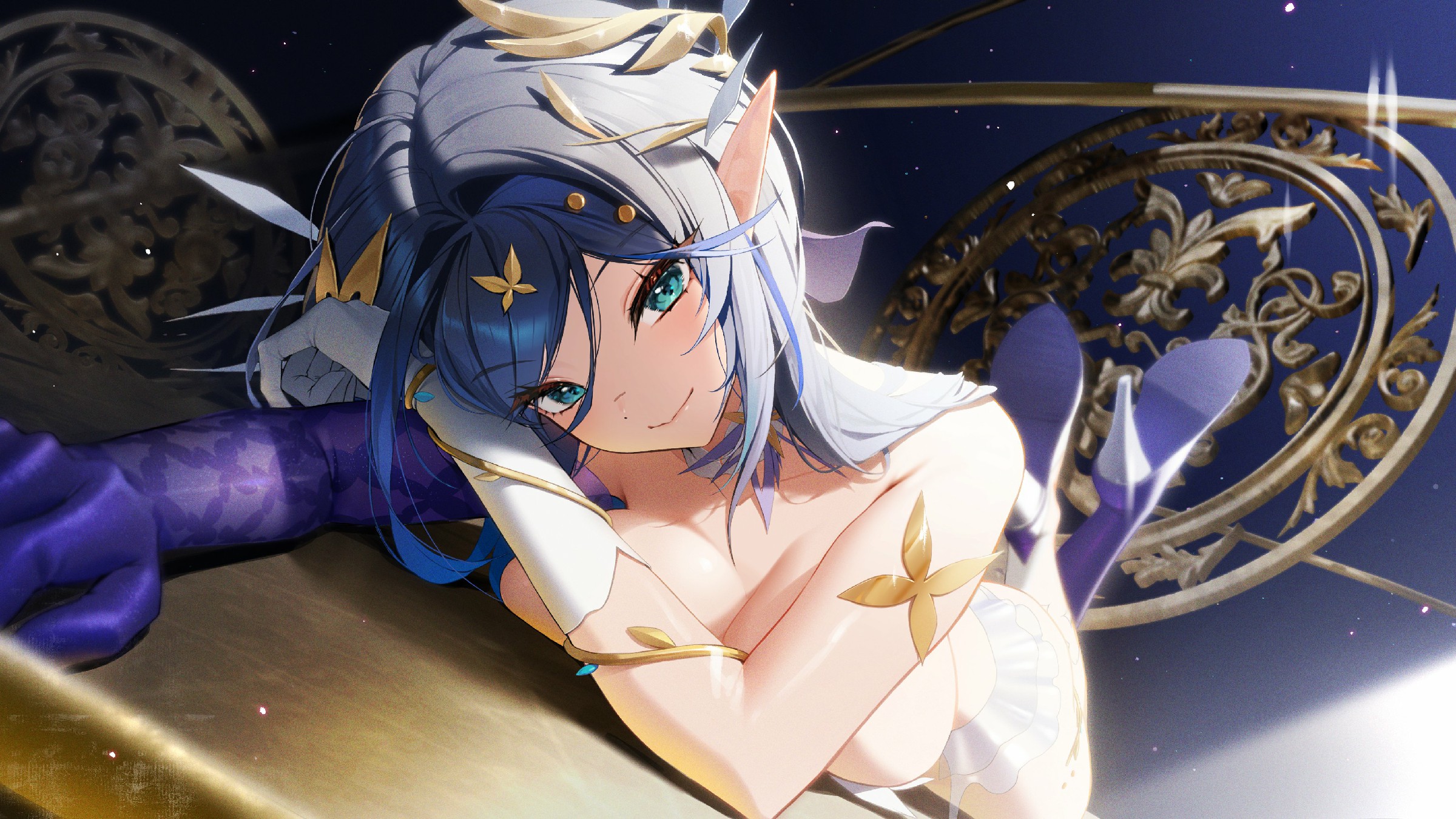 精灵耳渐变发二次元美少女插画