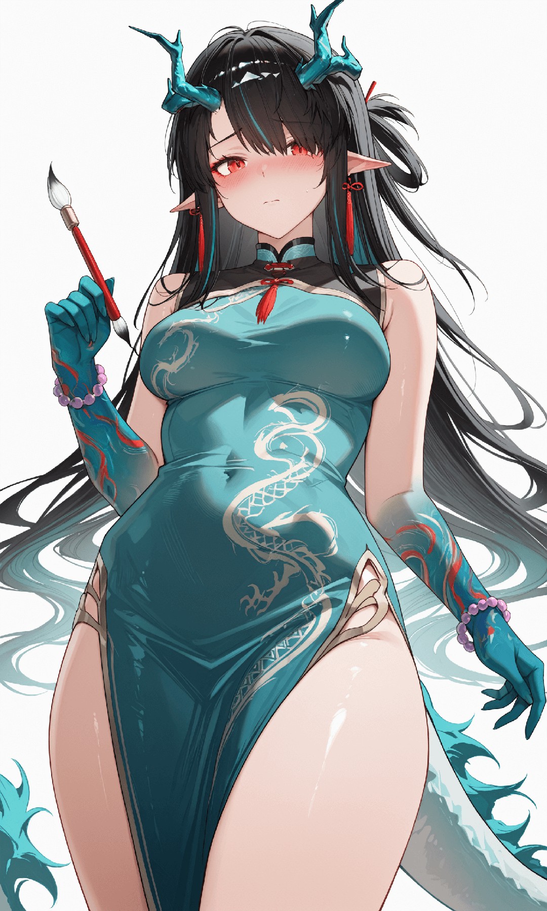 龙角旗袍美人夕，持笔含羞尽显东方温婉气质