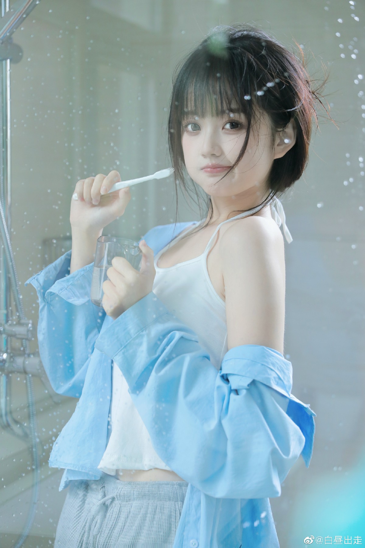 浴室刷牙日常｜清新氛围感拉满