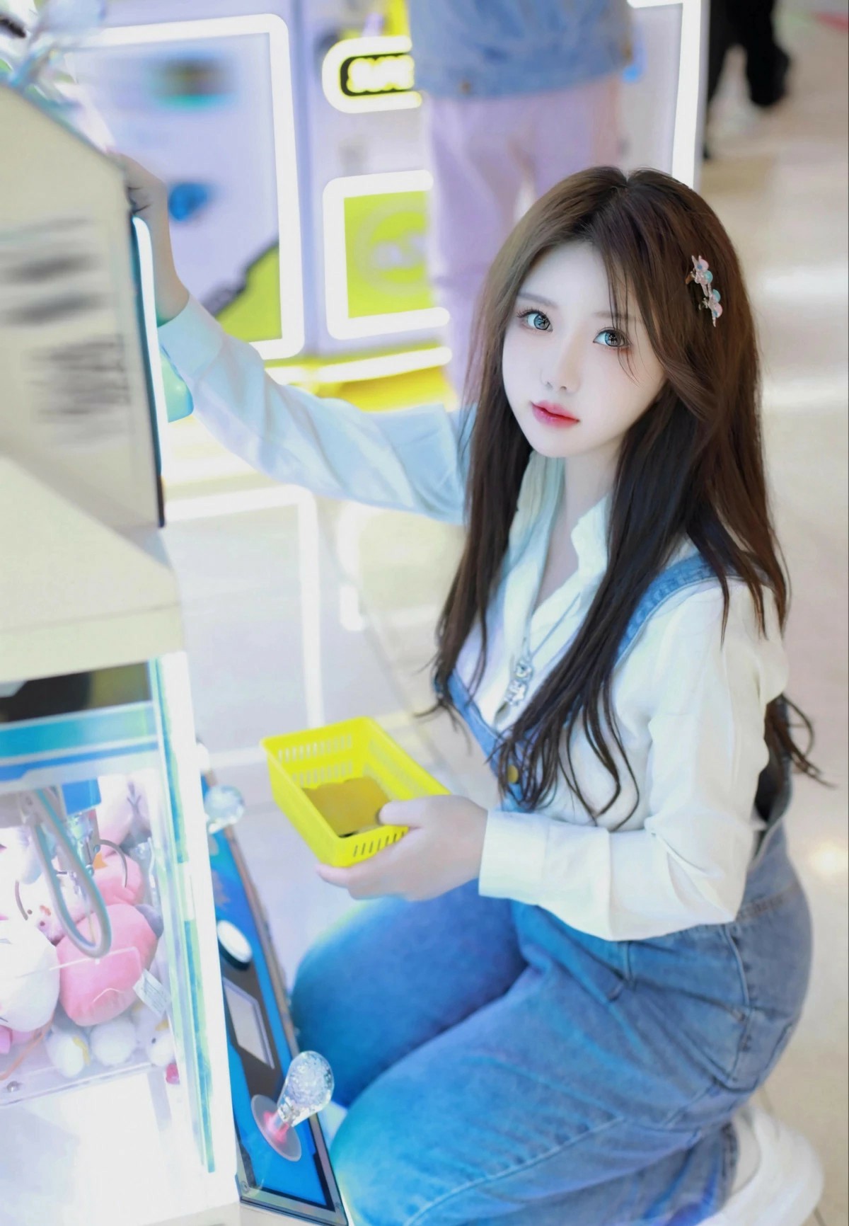 少女抓娃娃日常,元气感溢出屏幕啦